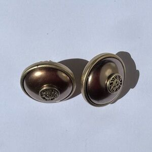 Anne Kline gold tone lion-head clip on earrings